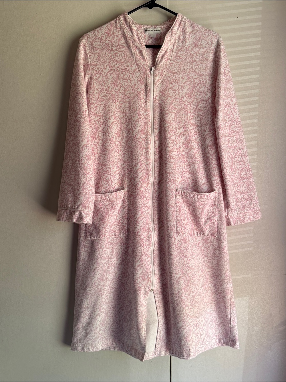 Miss Elaine Pink and White Longsleeve Zip Up Front Night Gown Pockets Medium